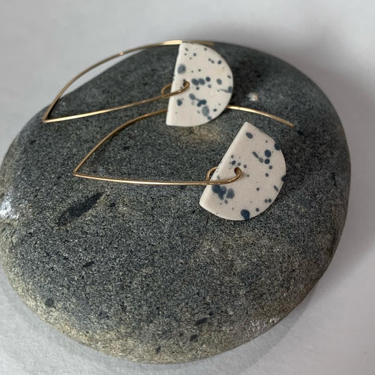 Half-moon dangle flicker earring