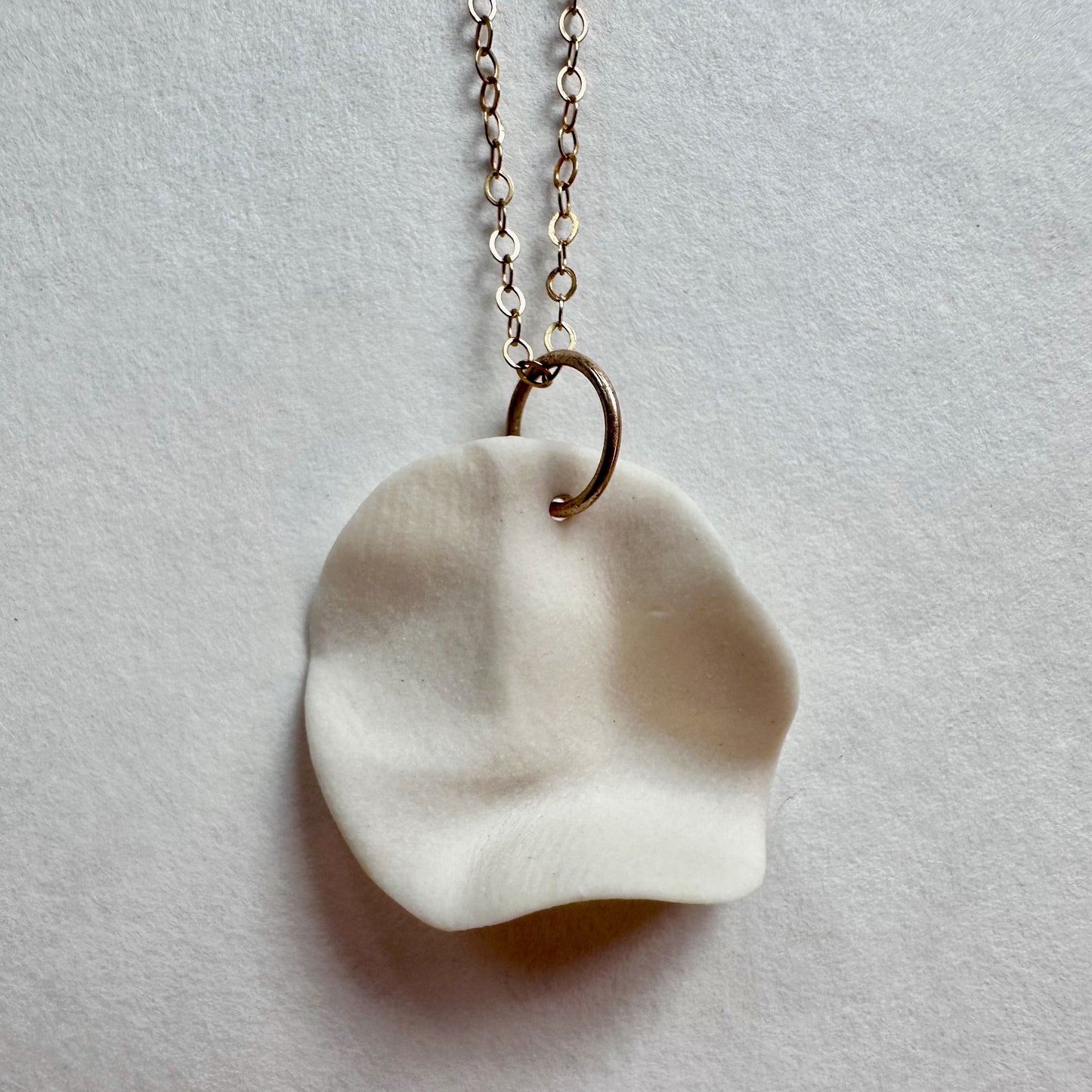 Full petal necklace
