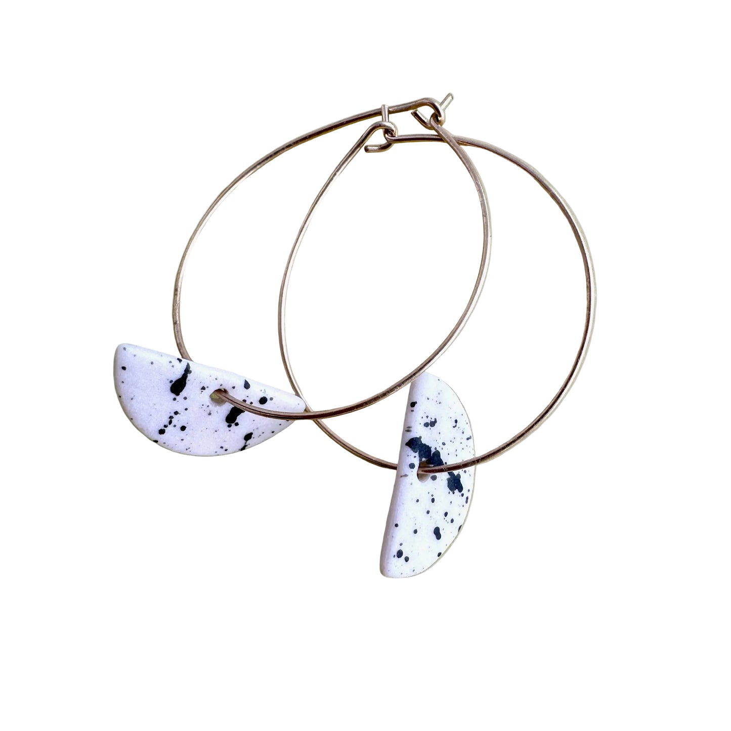 Half-moon hoop earring- flicker black