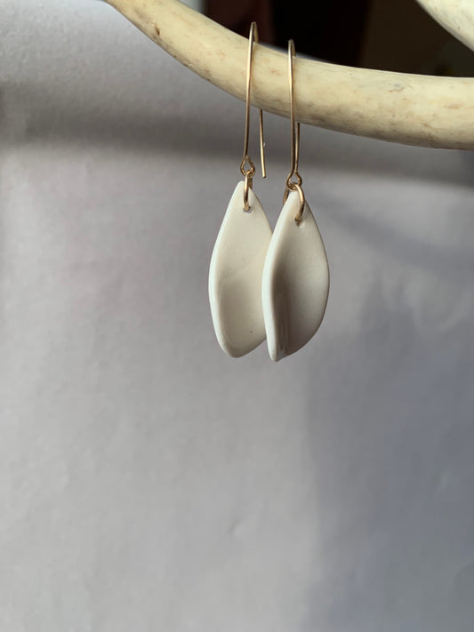 Pointed petal hoop earring