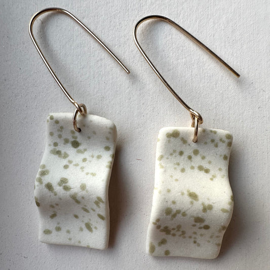 Wide wave dangle flicker earring- olive
