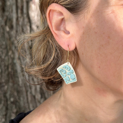 Bubbly dangle earring