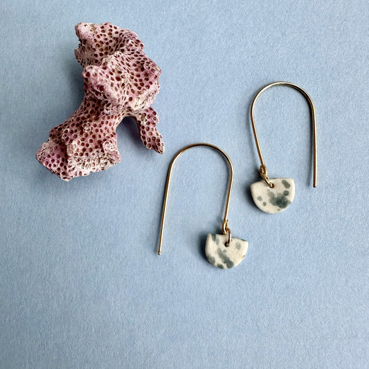 Mini-moon dangle earring